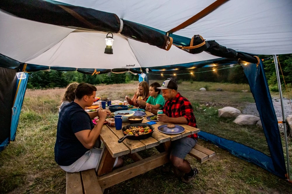 Eureka Northern Breeze 10 Screenhouse 28 Eureka Northern Breeze 10 Screenhouse - Image 26